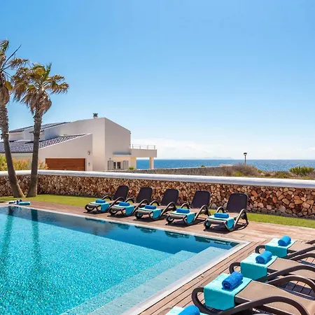 Villa Sea View By *